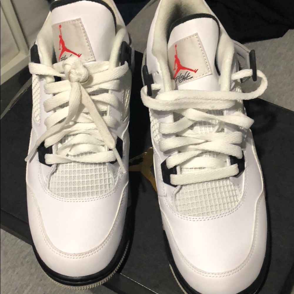 HOLD! HOLD! Air Jordan 4 retro og (boy grade size)